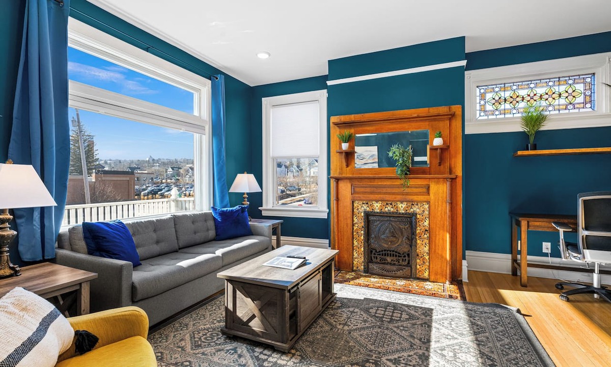 East Hillside Apartment | Harris House 3 | On Hospital Campus