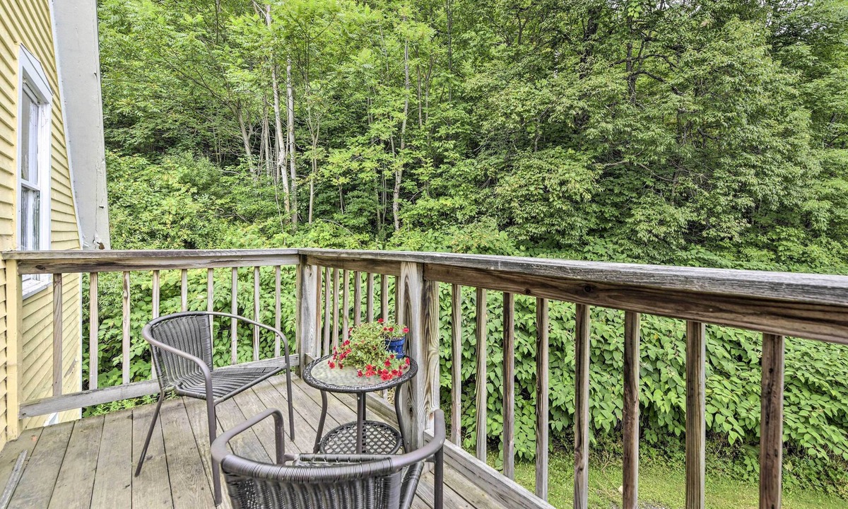 Granville House | Historic Vermont Ski House w/Mountain Views!