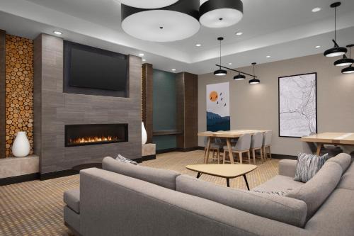 Durango Hotel | Holiday Inn & Suites Durango Downtown by IHG