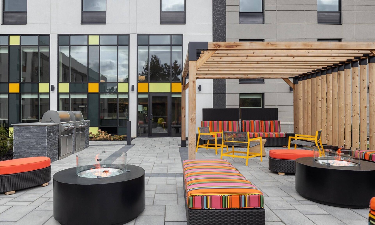Rosemount Hotel | Home2 Suites By Hilton Kitchener