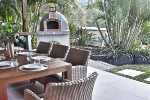 Canungra House | Huge Hidden Hinterland Estate