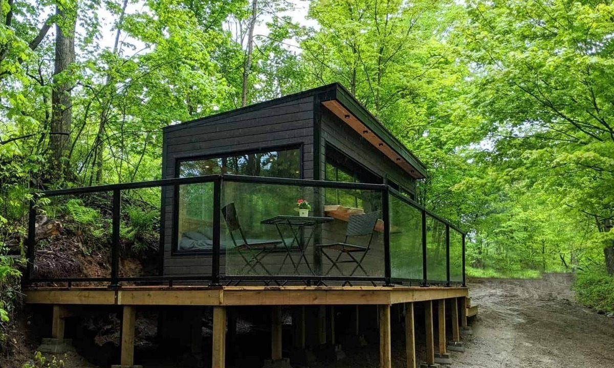 Maberly Cabin | Juniper Cabin | Tiny Cabin Overlooking Fall River
