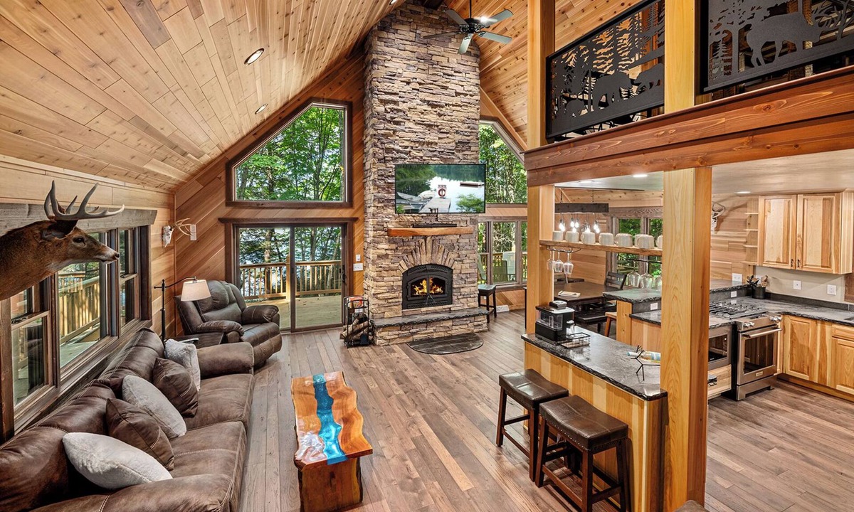 Eagle River House | Kentuck Lakefront w/Kayaks, Dock, AC, Foosball, Fire Pit