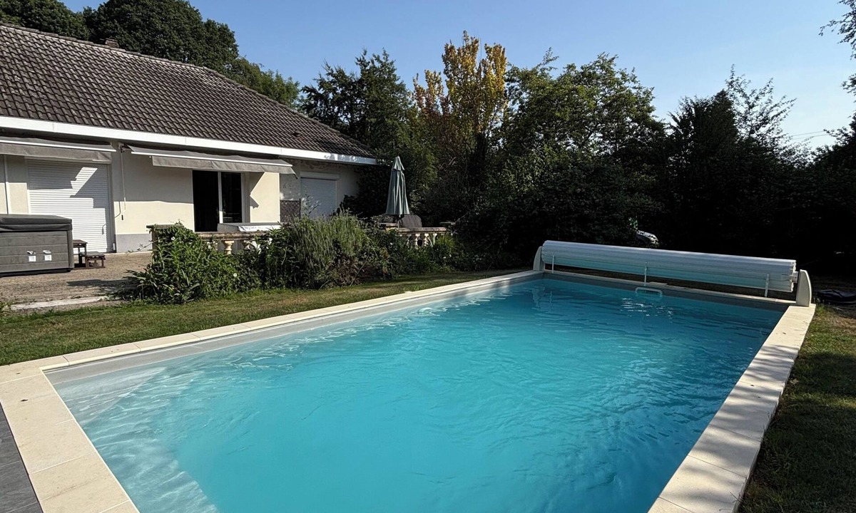 Saint-Philbert-sur-Risle House | La Canopée - Family villa with heated pool
