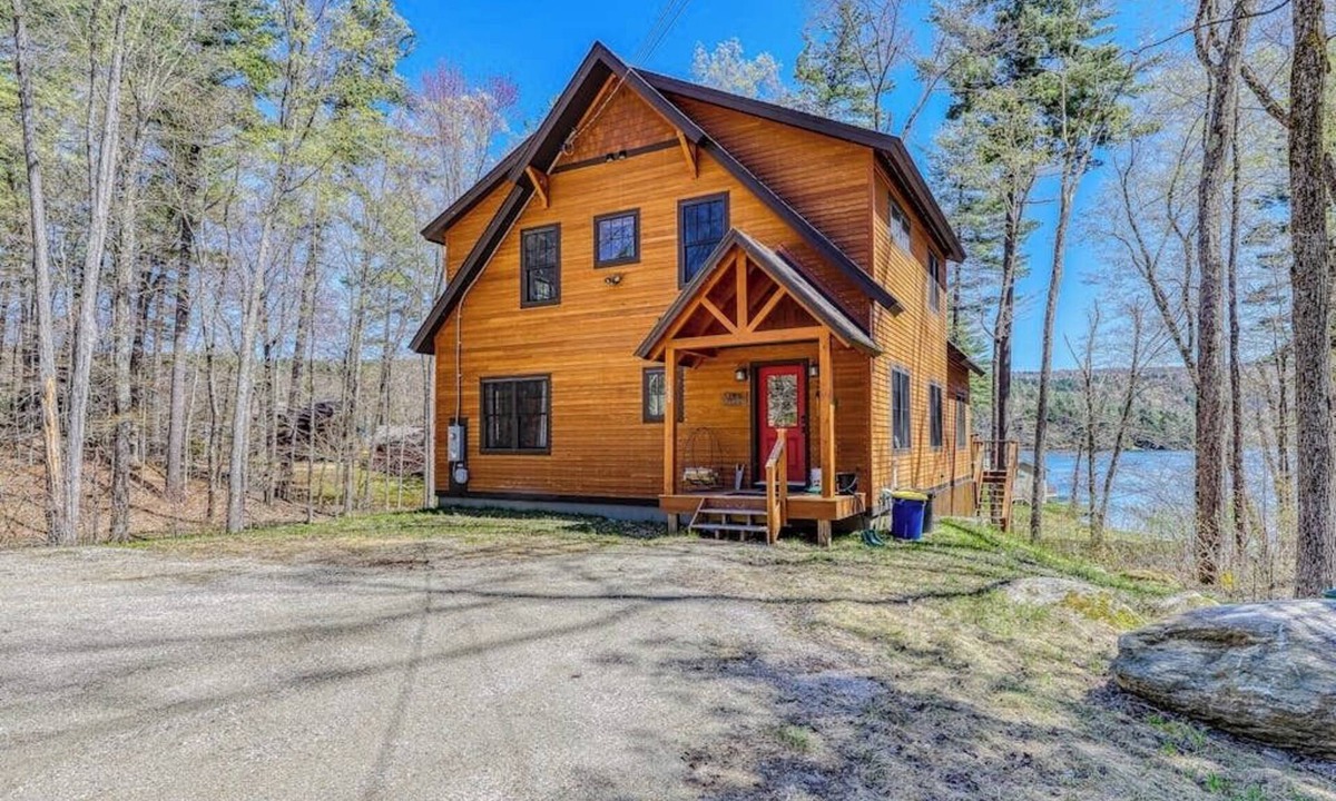 Ludlow House | Lakefront home with amazing views, fireplace, firepit, & gas grill