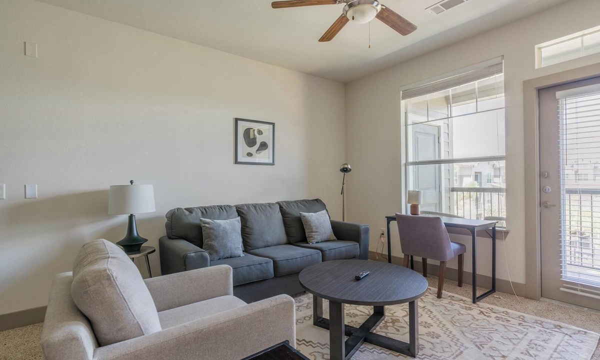 Spring Apartment | Landing | Stunning 1BD, Courtyard, Pool