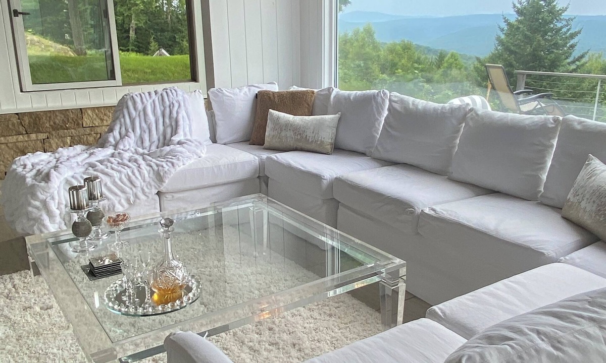 Stratton Mountain House | Luxury Mountain Chalet, Hot Tub, Fire Pit & Panoramic Stratton Views