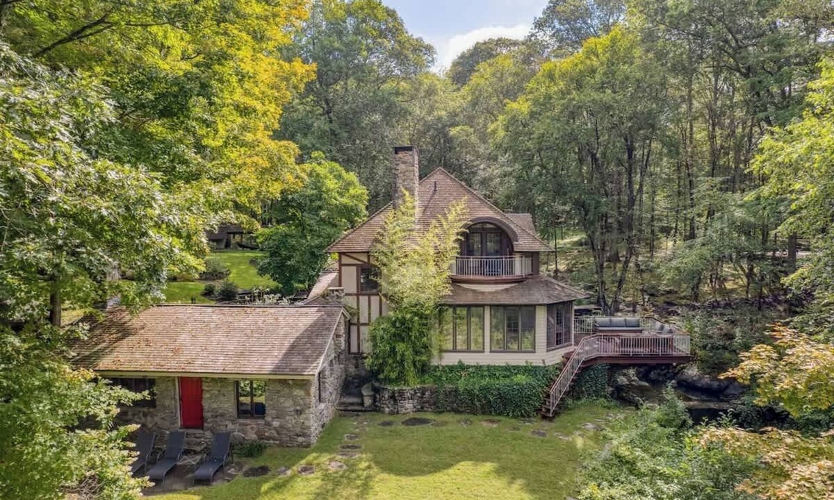 Killingworth Villa | Luxury Riverfront Estate - Pool, Spa, Tennis, & Pond