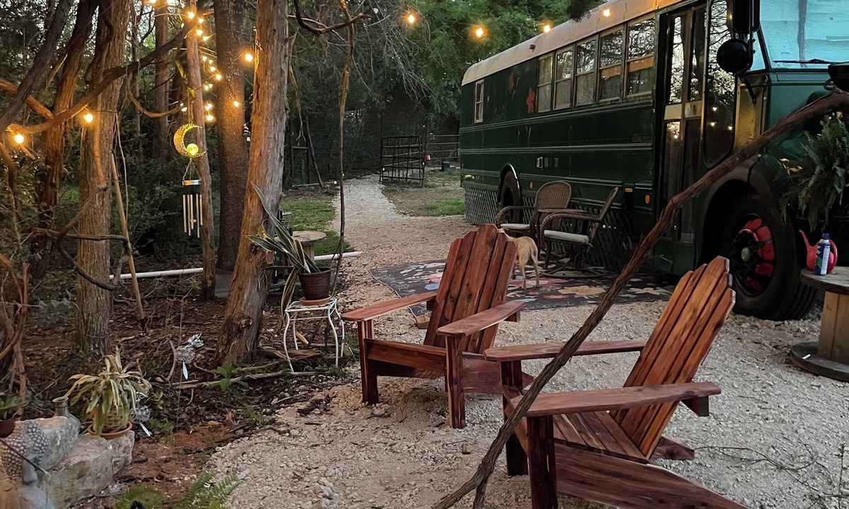Rusk House | Luxury skoolie conversion in the Pineywoods with access to farm & pool.