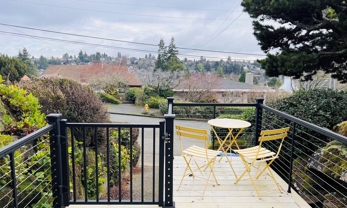 Briarcliff House | Magnolia Private Unit with Kitchen & Patio