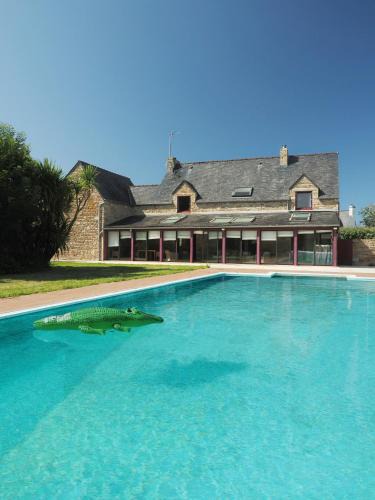 Porspoder Villa | Maison de charme à Porspoder Piscine extérieure, proche plages & calme
