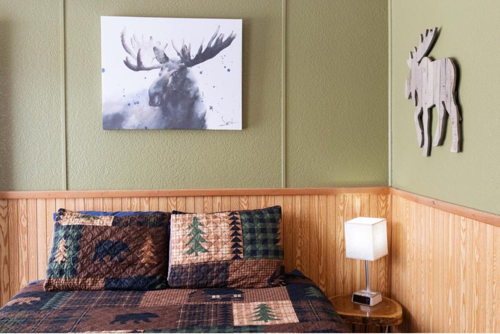 Finland Hotel | Maple Grove Lodging