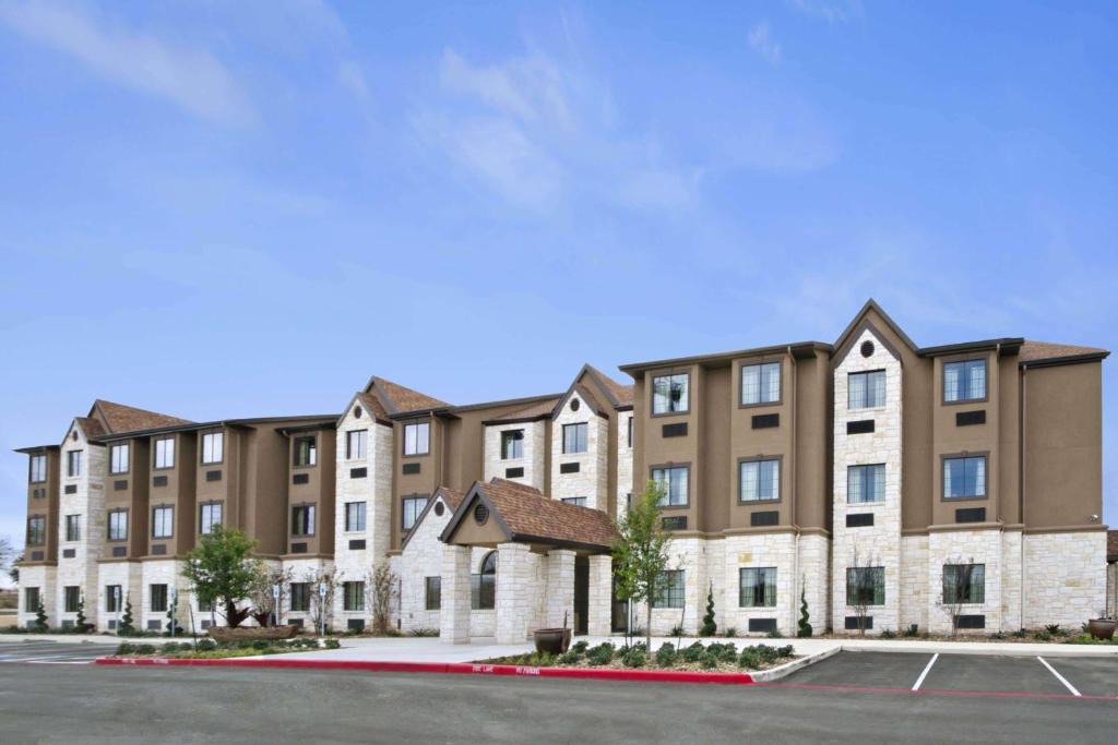 Round Rock Hotel | Microtel Inn & Suites by Wyndham Round Rock