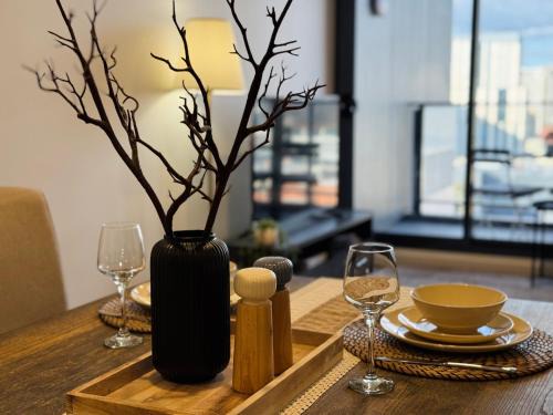 Adelaide Central Business District Apartment | Modern 2B2B City Apartment-Free Parking-Pool-Gym