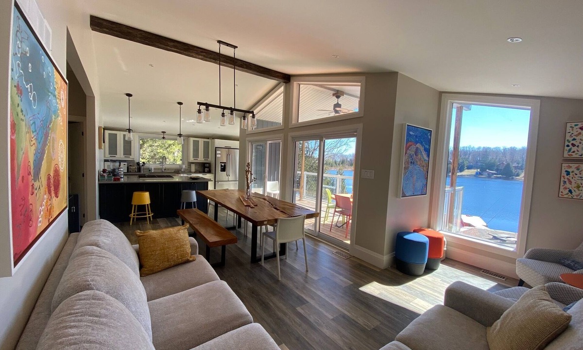 Baddow Cottage | Modern upscale cottage overlooking Balsam Lake.