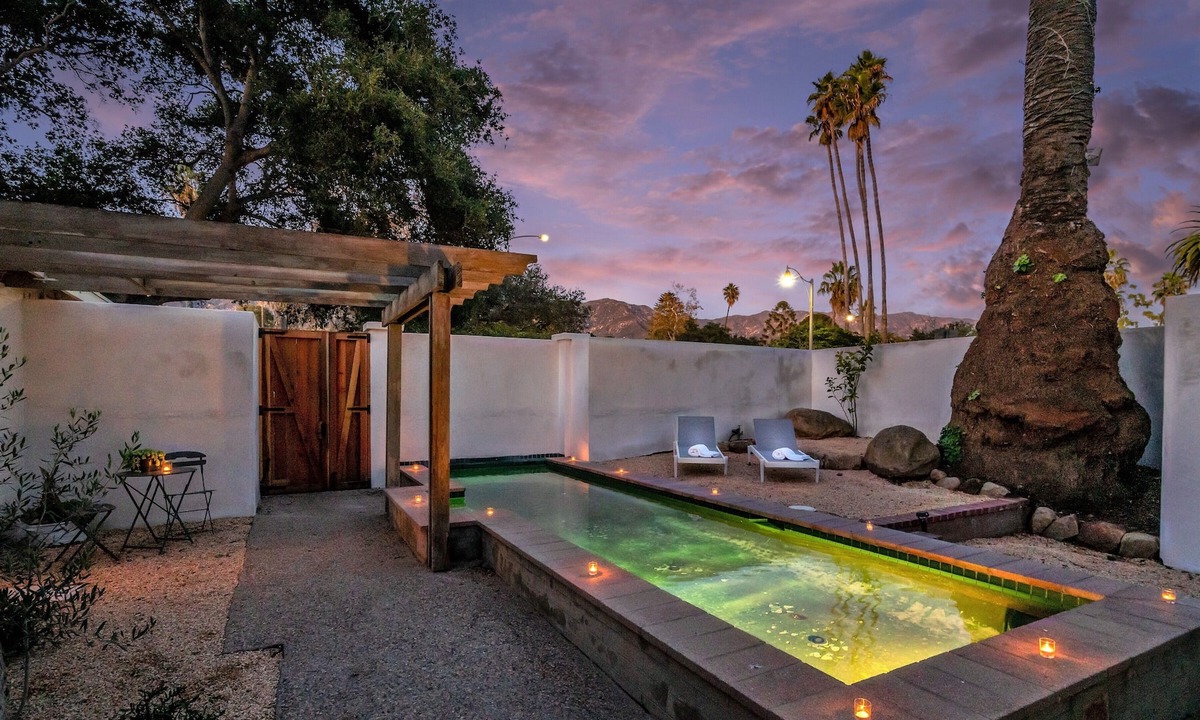 Montecito House | Montecito Mid-Century - ​​​​​​​Miramar Beach with Pool