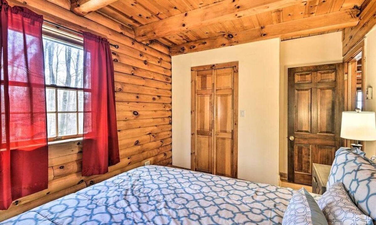 Pleasant Mount Cabin | NYC Group Escape | Pocono Cabin & Suite