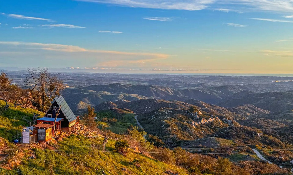 Fallbrook Cabin | Off-grid A-Frame Cabin with expansive views