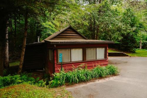 Arbor Vitae House | Old Stoney's Perch - Big Arbor Vitae Lake