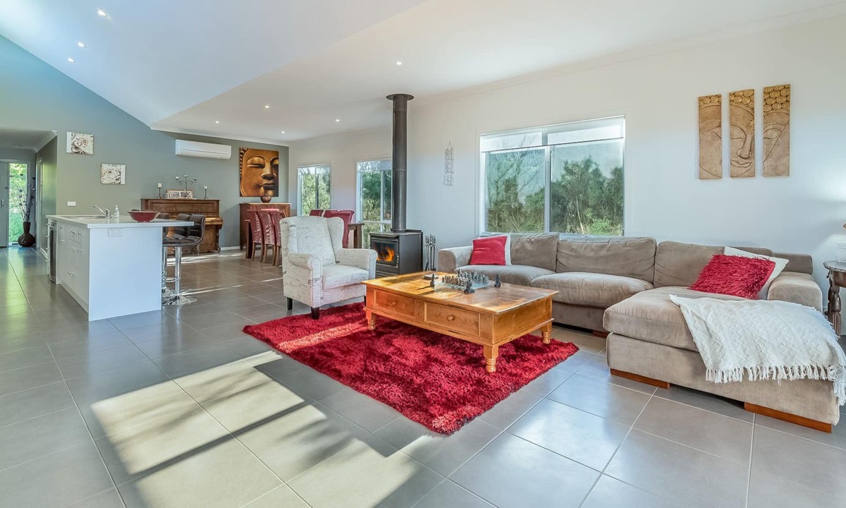 Smiths Beach House | Open plan home on Barramundi Ave, Smiths Beach
