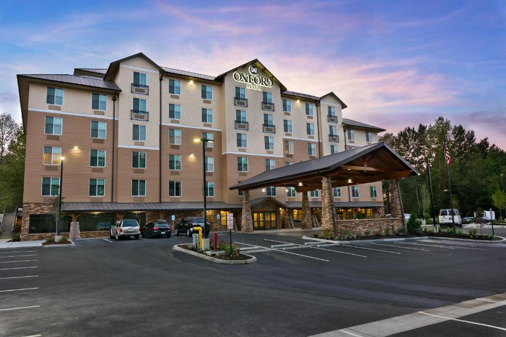 Meridian Hotel | Oxford Suites Bellingham
