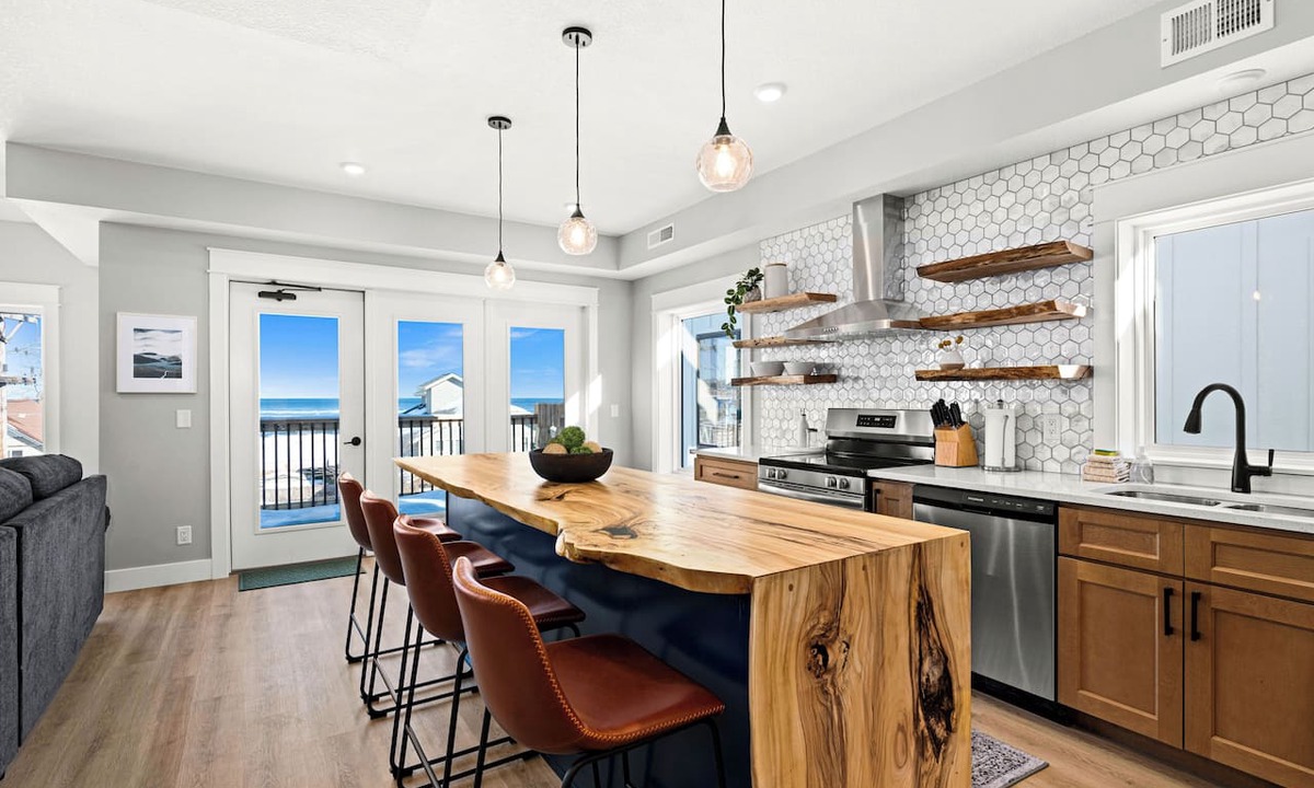 Park Point Condo | Penthouse Condo w/Beach Access | Dragestil 715-3