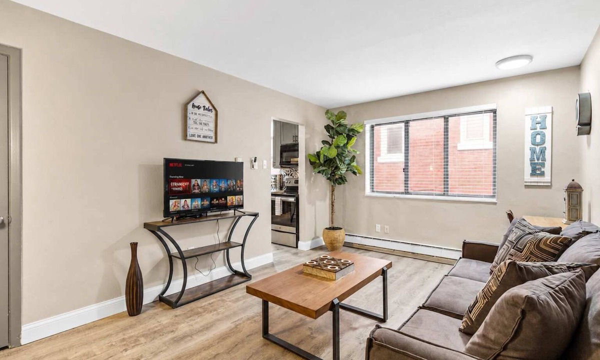 Tower Grove South Apartment | Pet-Friendly 1BR · Tower Grove · 3 mi SSM SLU · Free Parking