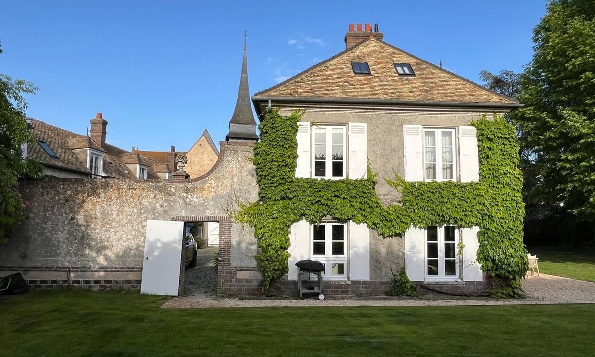 Bu House | Prieure Saint-Bû - 45min Paris - 11 bedrooms - heated pool
