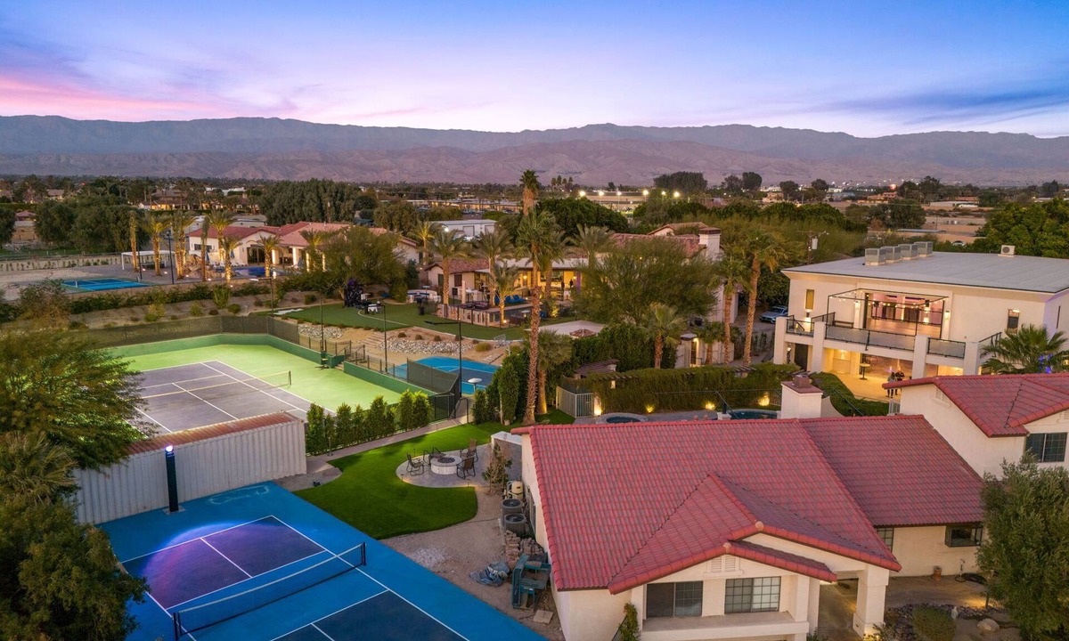 Bermuda Dunes House | Private Access to Resort-Style Amenities