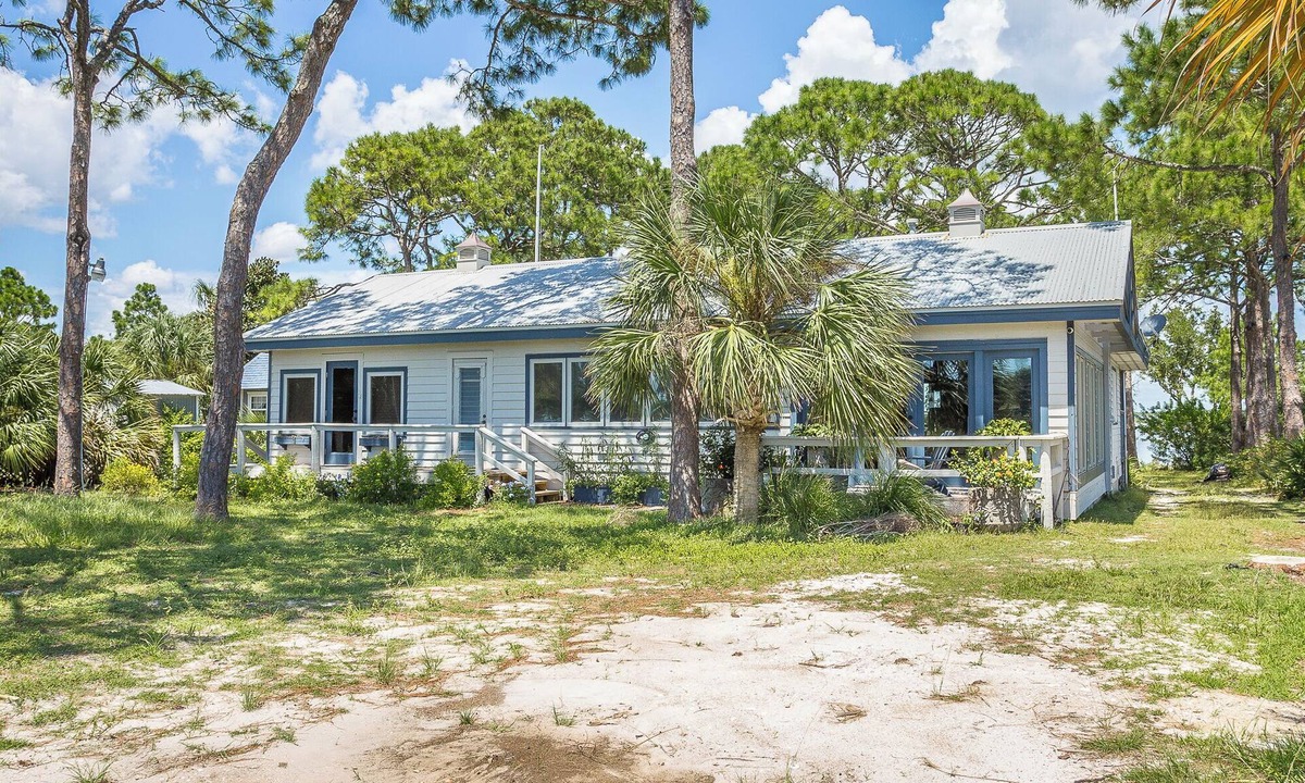 Alligator Point House | Private Dock, Easy Gulf Access & Red Snapper Season Fun!