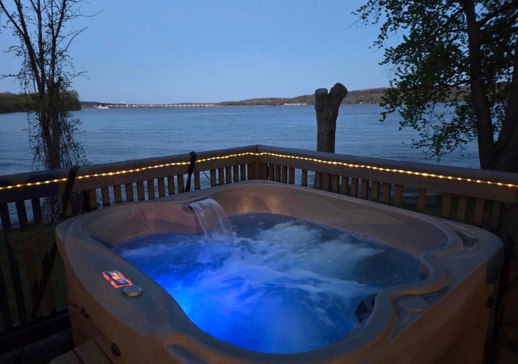 Lynn Center House | Private Riverfront Escape with Hot Tub, Fire Pit & Wildlife Views