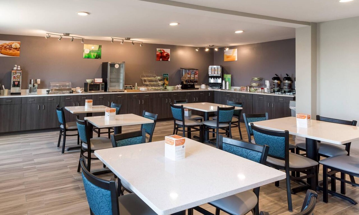 Rochelle Hotel | Quality Inn Rochelle