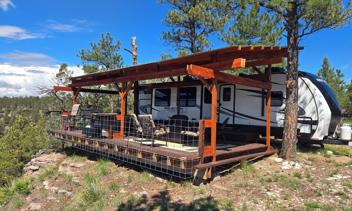 Hot Springs House | Reflection 37ft RV @EvansCliff w/Hot Tub on Deck, Beautiful Canyon Overlook!