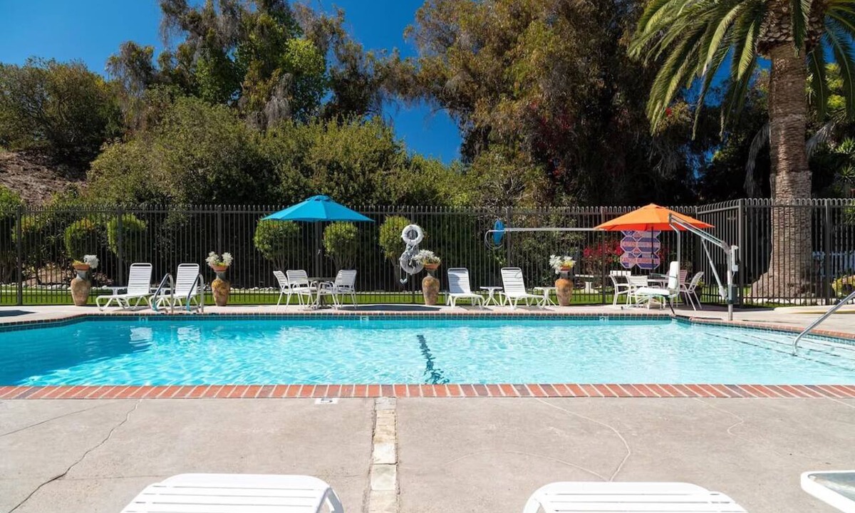 San Clemente Hotel | Relax and Unwind in San Clemente's Coastal Gem | 2 Deluxe Units | Outdoor Pool