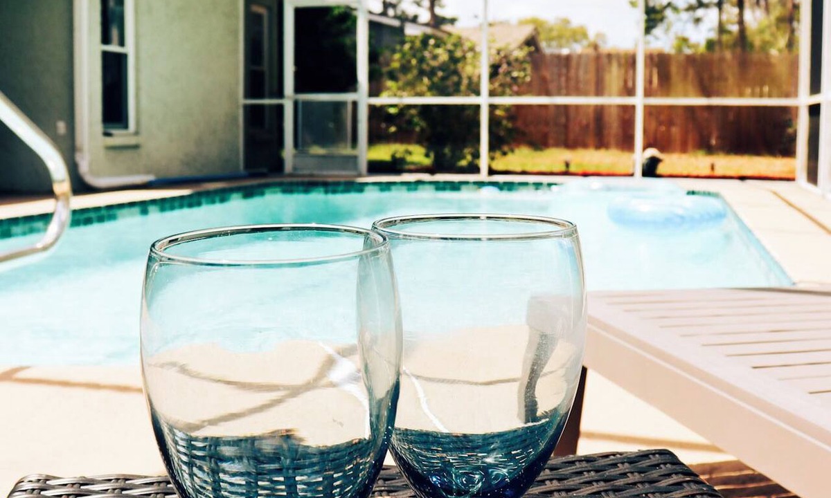 Spring Hill House | Relaxing & inviting pool house