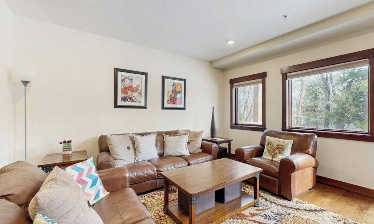 Willow Grove House | Riverfront condo w/full kitchen, fast wifi & convenient location