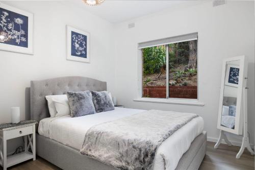 Henley Beach South Apartment | Sammy's Seaside Hideaway in Henley Beach