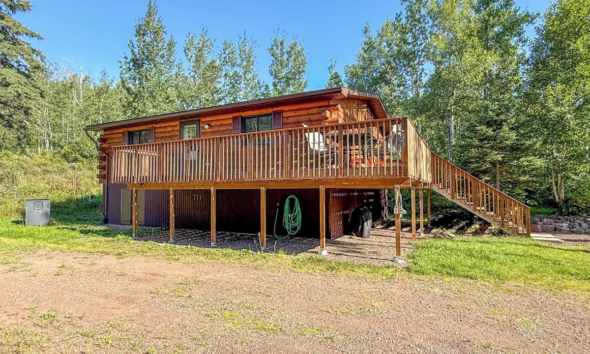 Tofte House | Sawtooth Chalet - Private Wooded Setting - Tofte, MN - Cascade Vacation Rentals