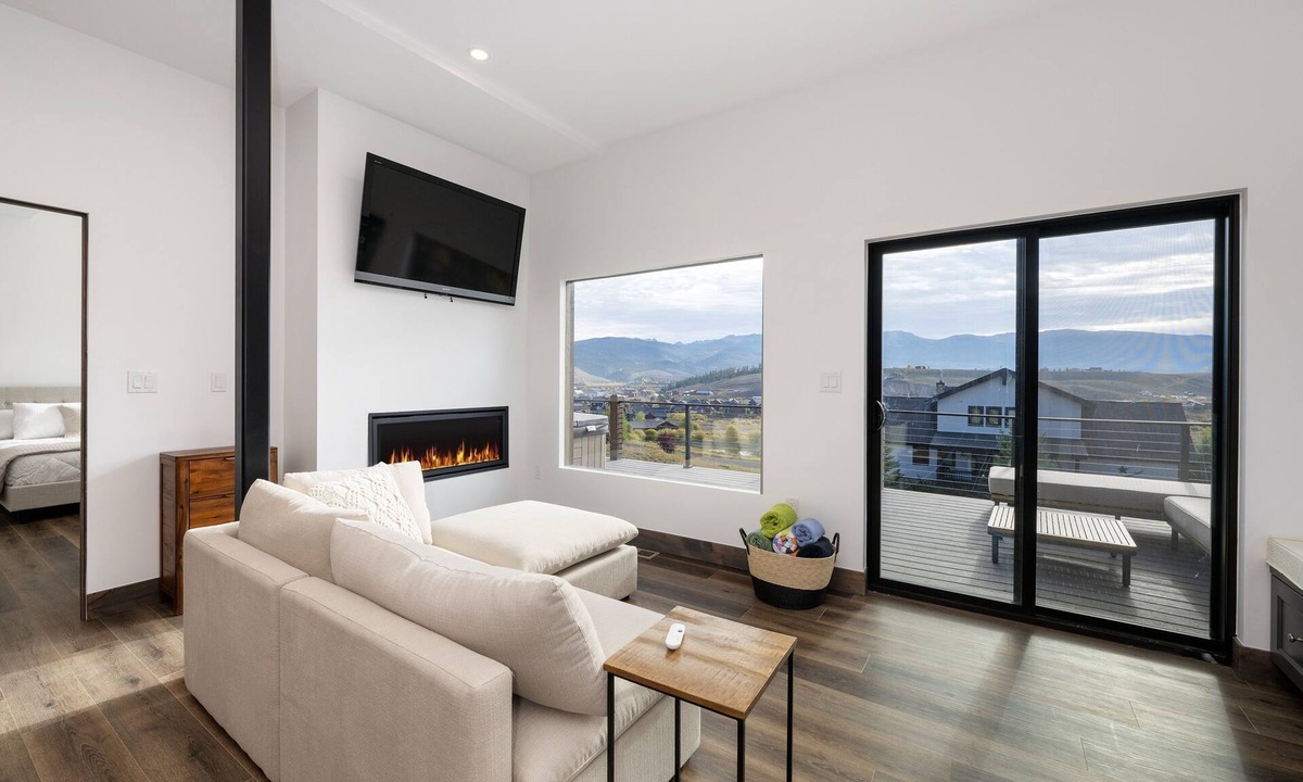 Tabernash House | Scenic Perch 2 Bedroom Home