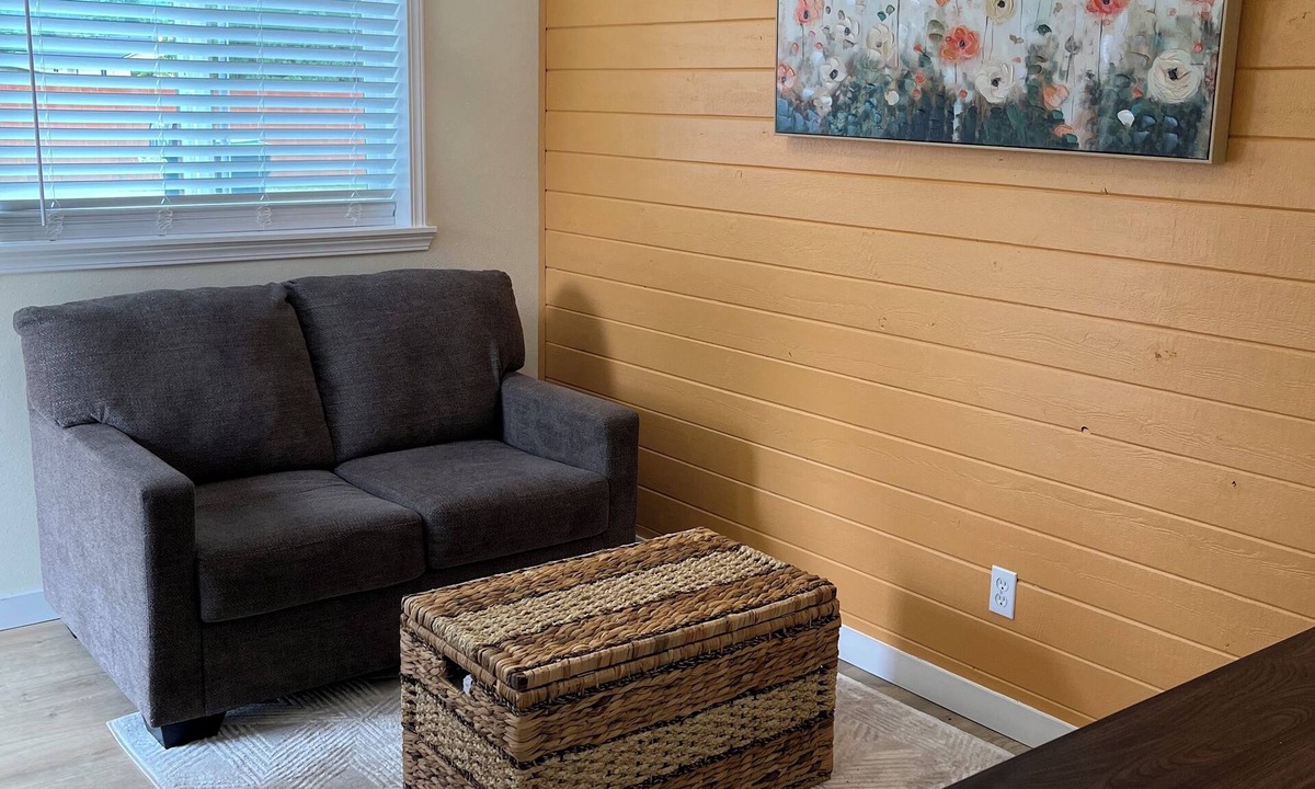 Carlsborg Cottage | Sequim And Sun