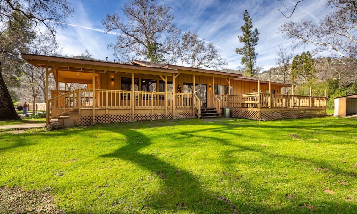 Kaweah House | Serene Riverfront Home · Hot Tub + Private River Access – Just 150 Yards Away