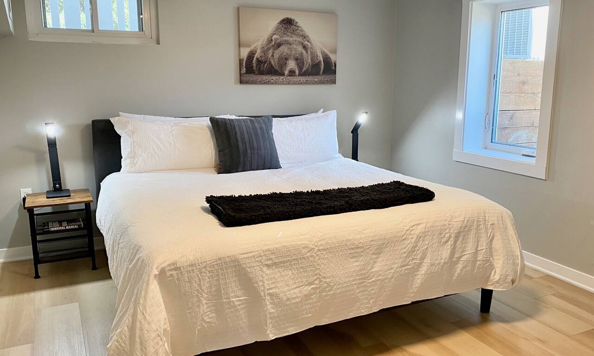 Cheyenne Apartment | Snuggle into Sweet Seclusion