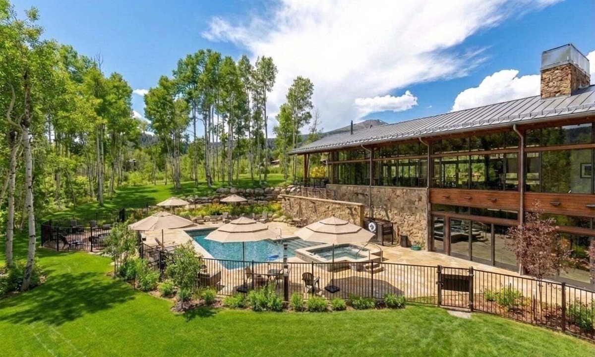 Silverthorne House | Solstice ☀️ Summit Sky Ranch 🏔️ Zero Cleaning or Pet Fees 💦 Year Round Pool