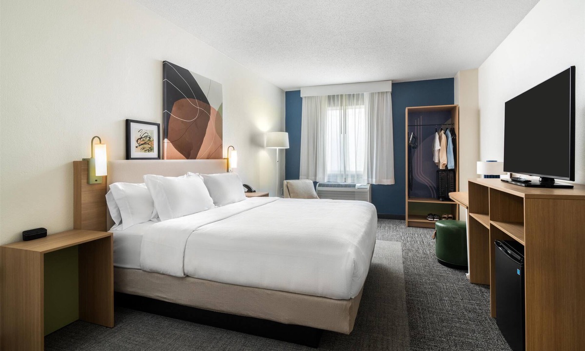 St. Robert Hotel | Spark by Hilton St. Robert Fort Leonard Wood