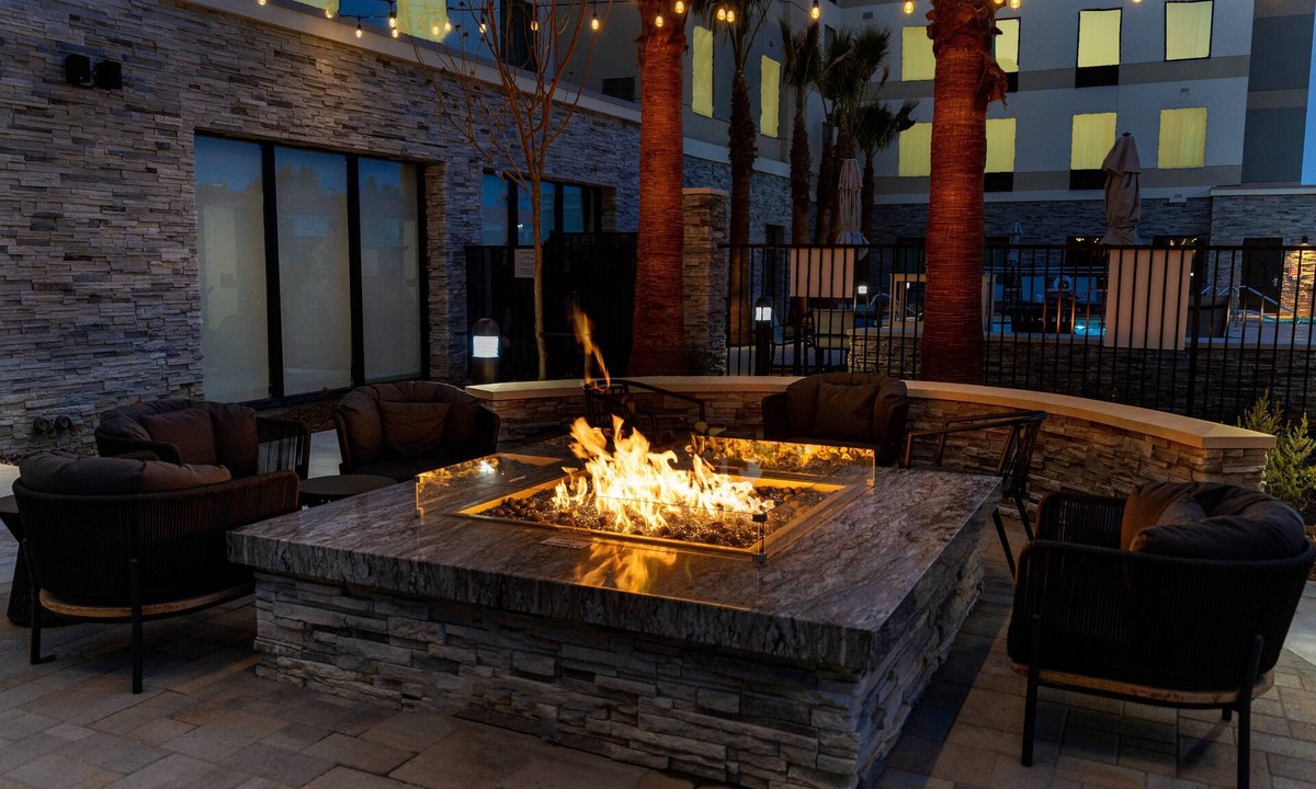 Temecula Hotel | Staybridge Suites Temecula Wine Country by IHG