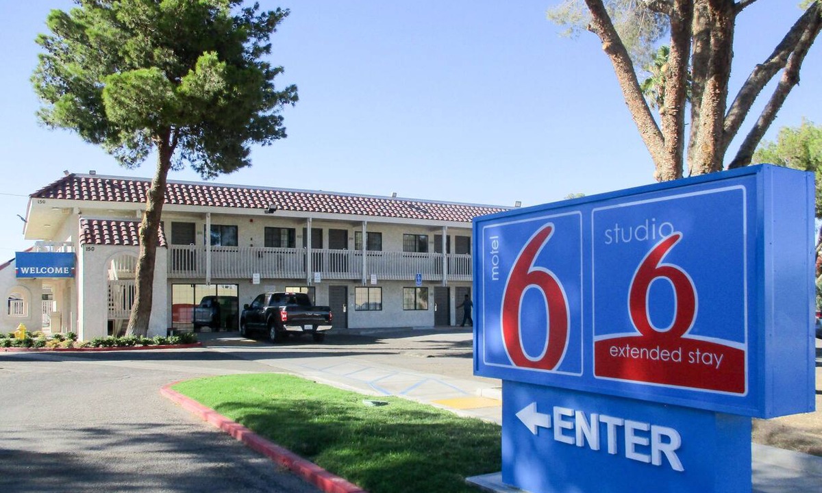 Barstow Hotel | Studio 6 Barstow, CA