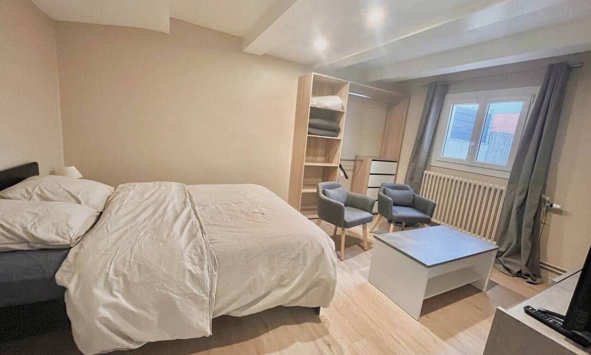 Funay - Bruyeres House | Studio with kitchen, bathroom and private garage