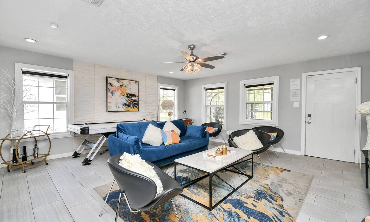 MacGregor House | Stylish Studio Retreat in Houston – Steps from NRG & Medical Center