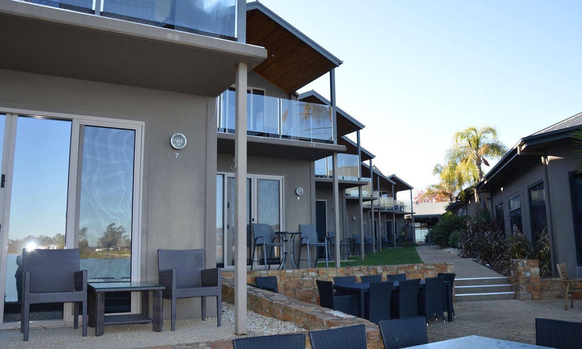 Nagambie Apartment | The Jetty - Boutique Resort style accommodation