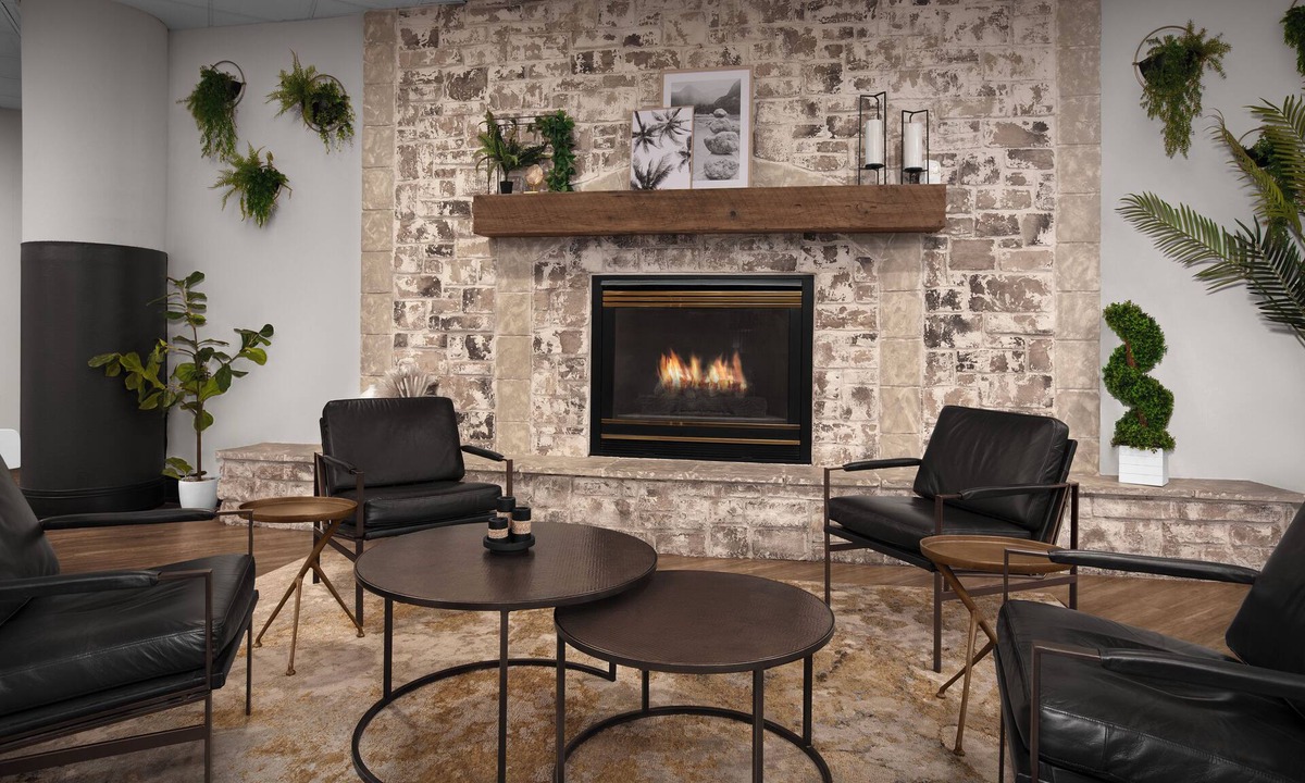 Canal Park Hotel | The Suites Hotel at Waterfront Plaza